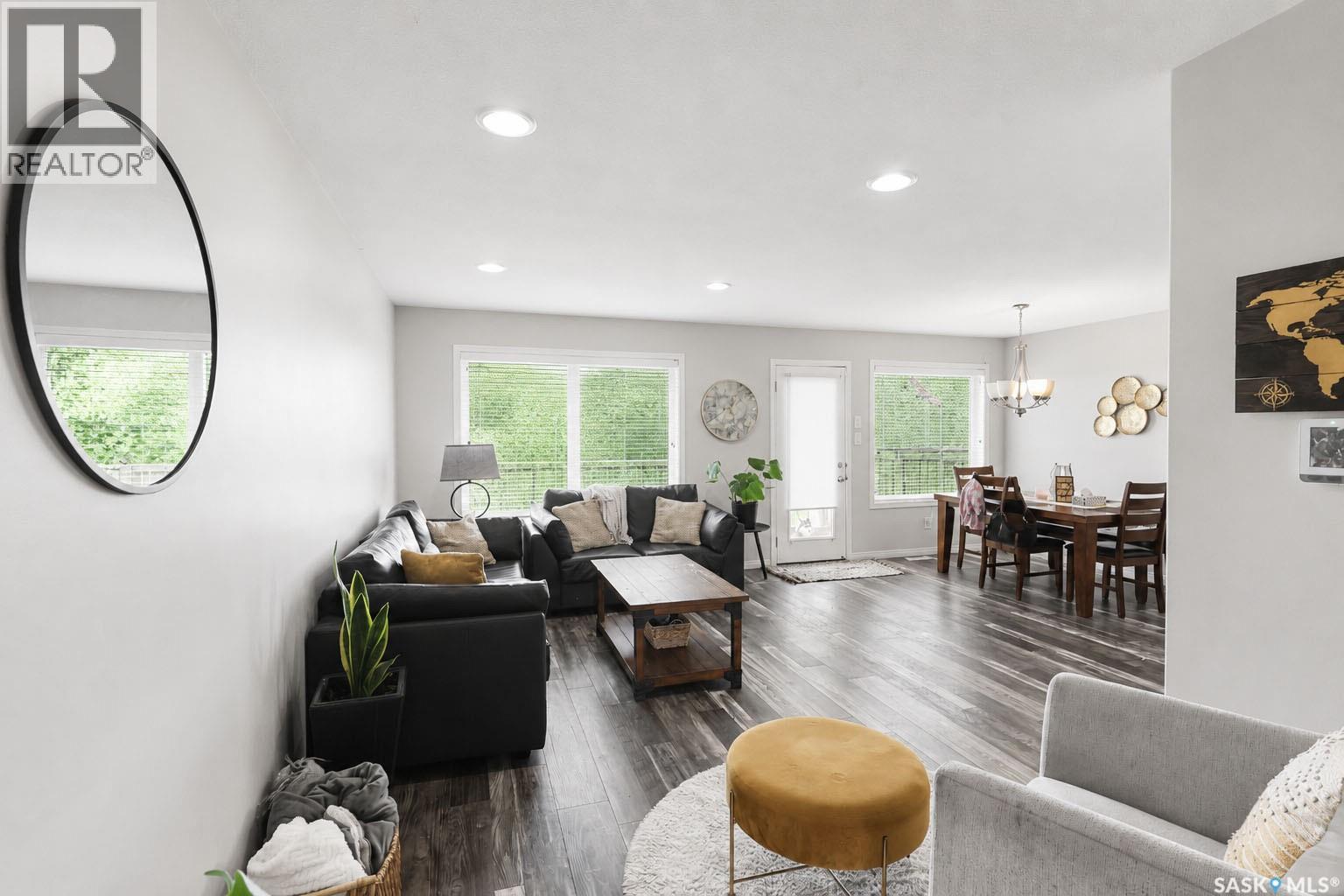 #622 1851 Pederson DRIVE - 4