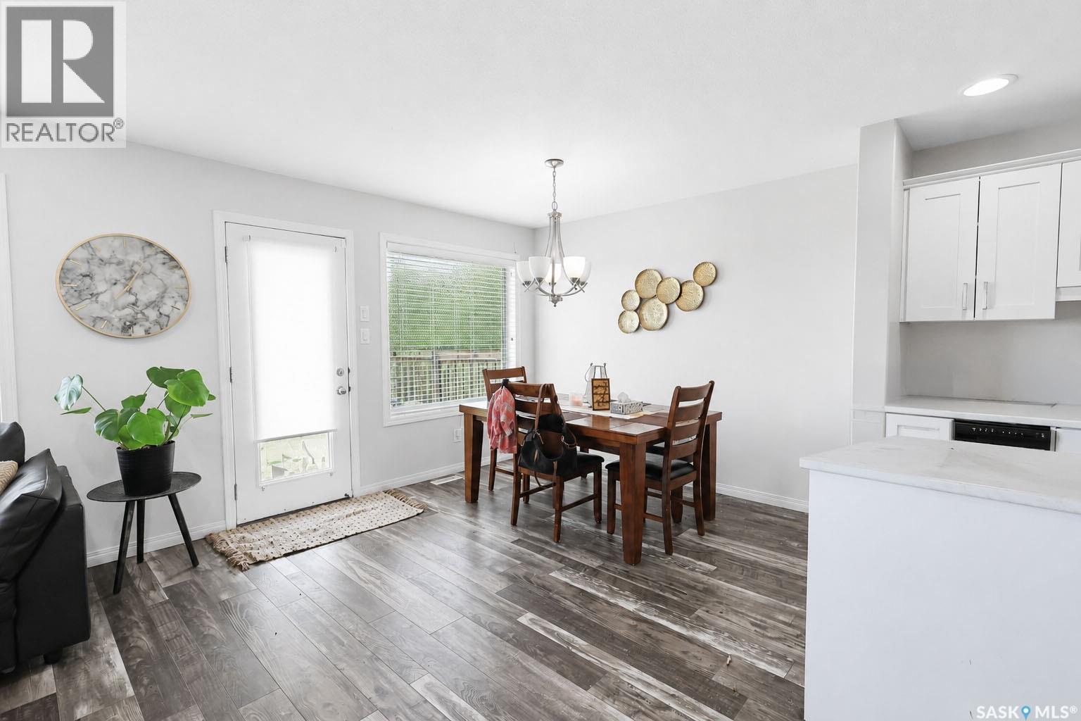 #622 1851 Pederson DRIVE - 7
