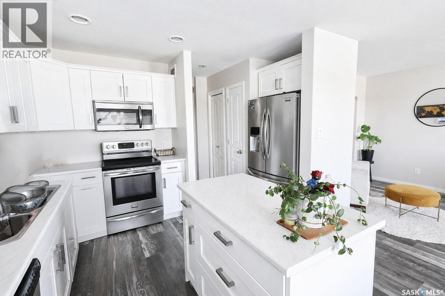 #622 1851 Pederson DRIVE - 8