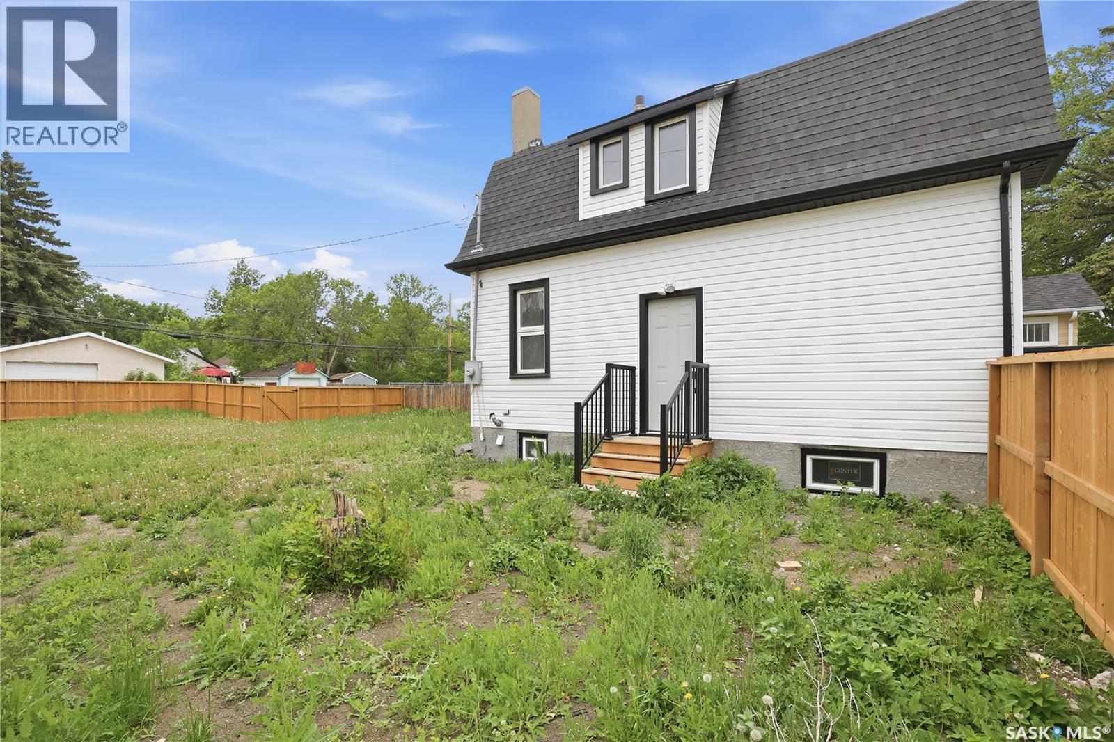 1376 KING STREET - 22
