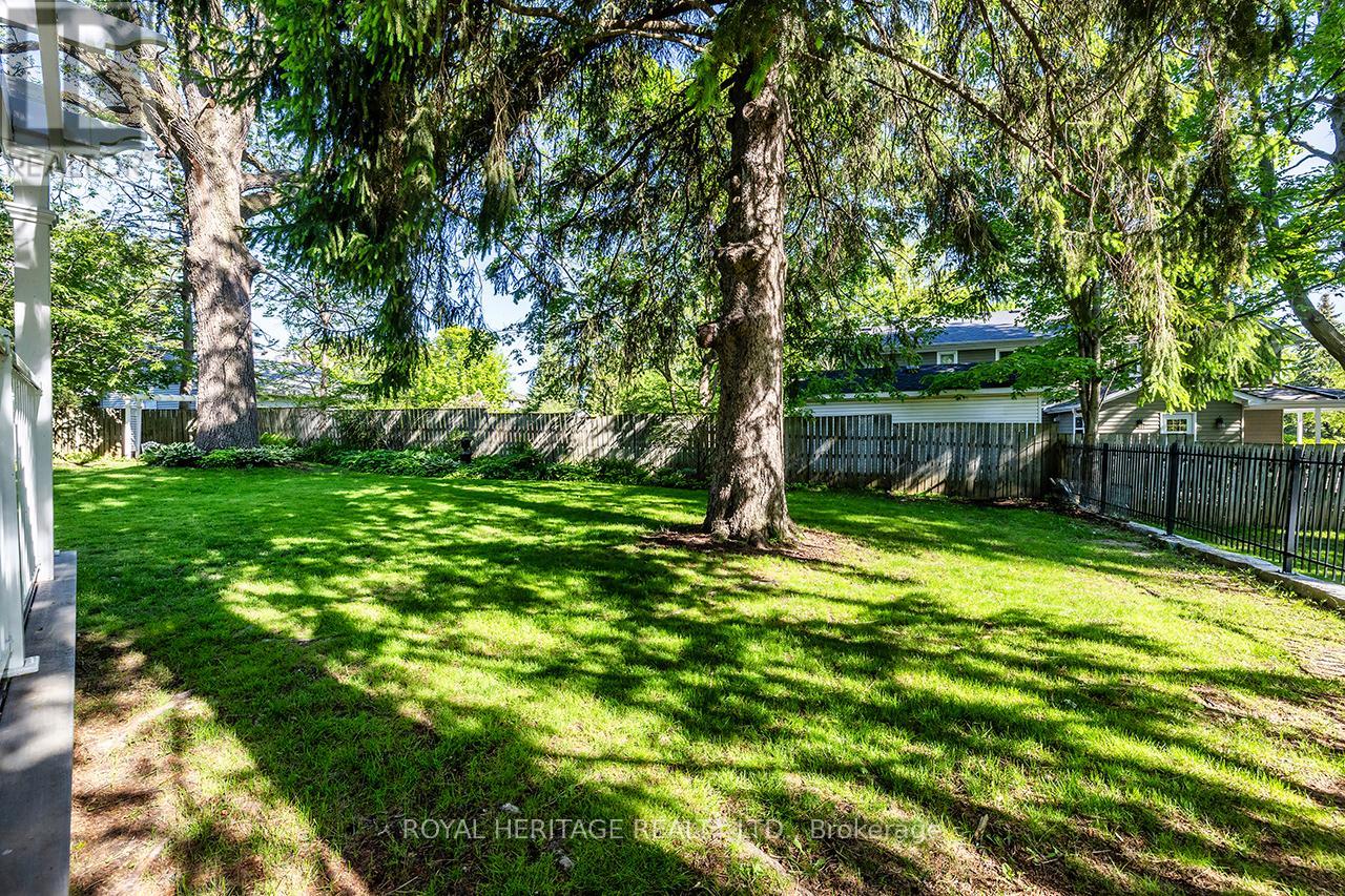 220 COCHRANE STREET - 14