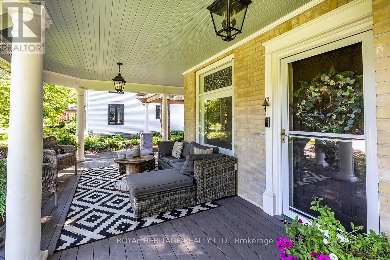 220 COCHRANE STREET - 48