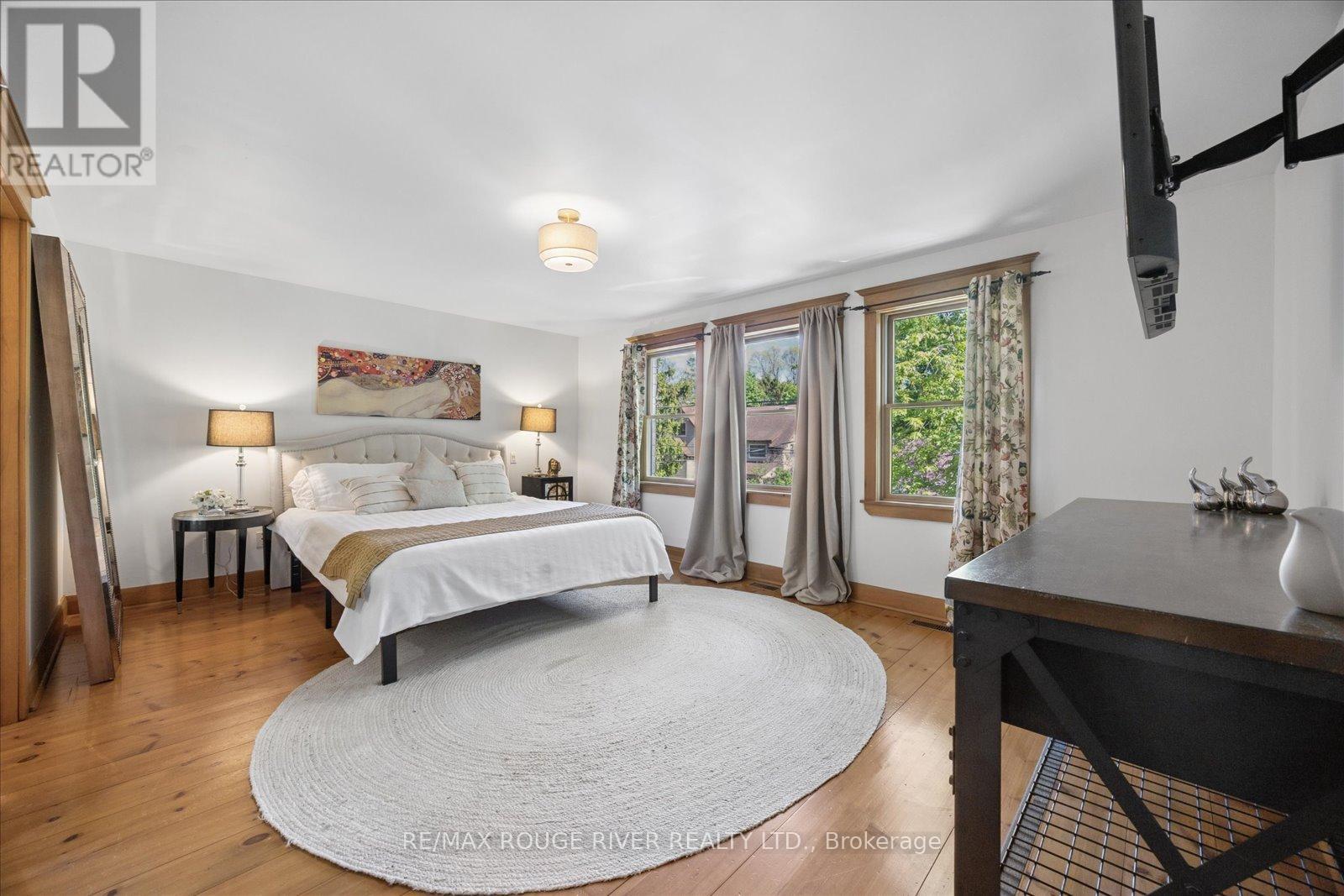 30 SPRINGBANK AVENUE - 21