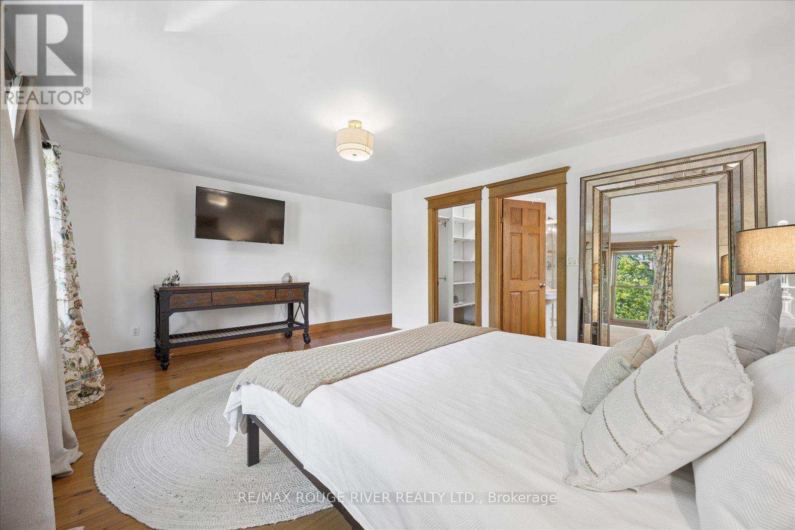 30 SPRINGBANK AVENUE - 23