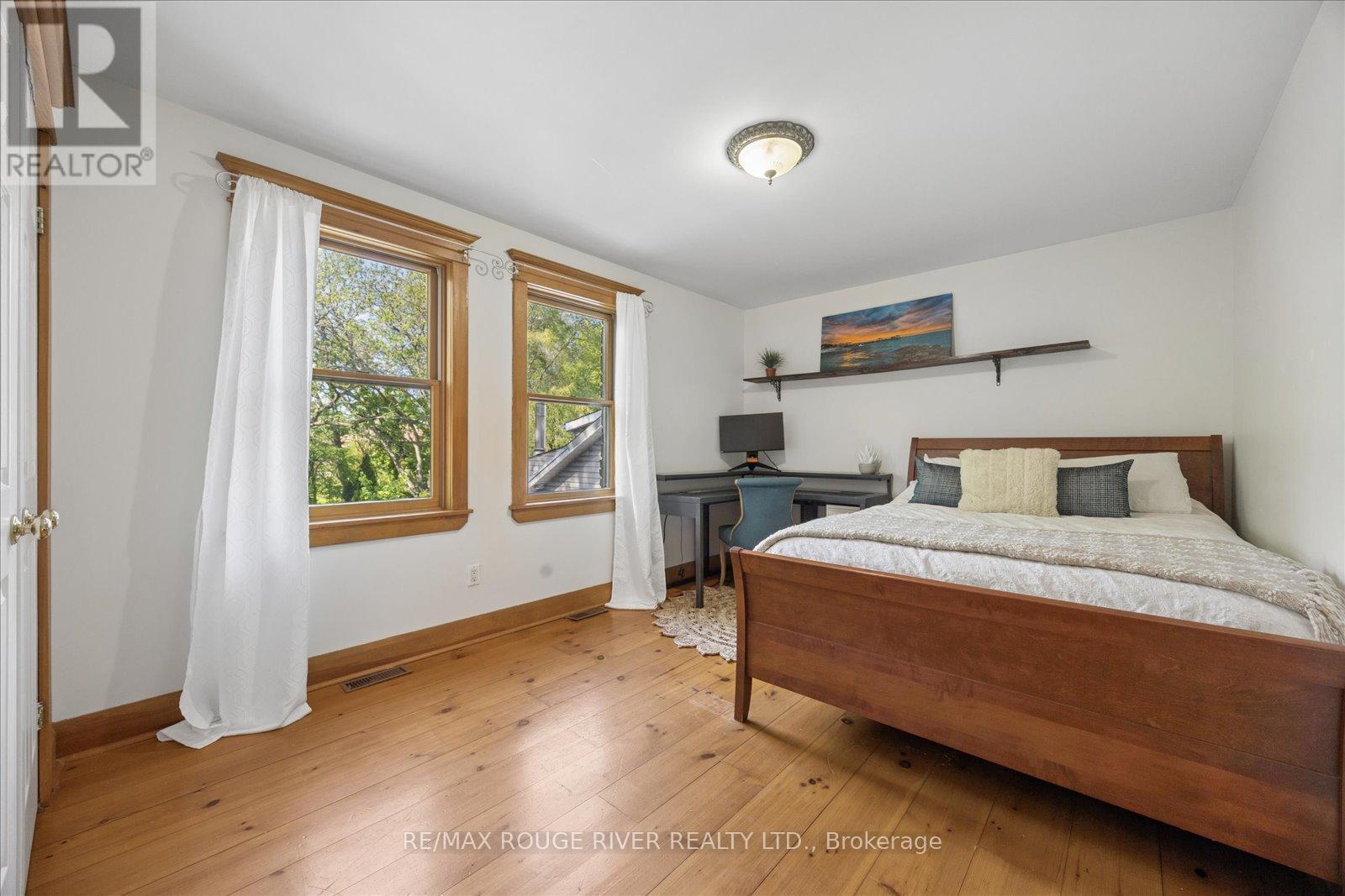 30 SPRINGBANK AVENUE - 27