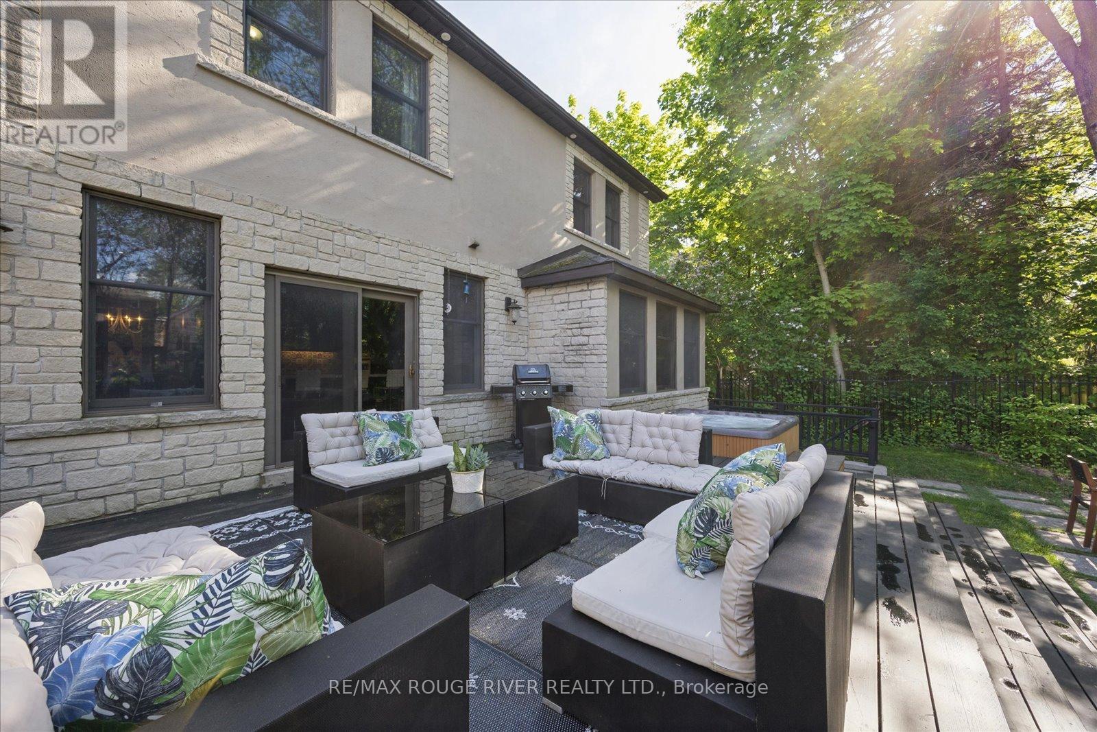 30 SPRINGBANK AVENUE - 40