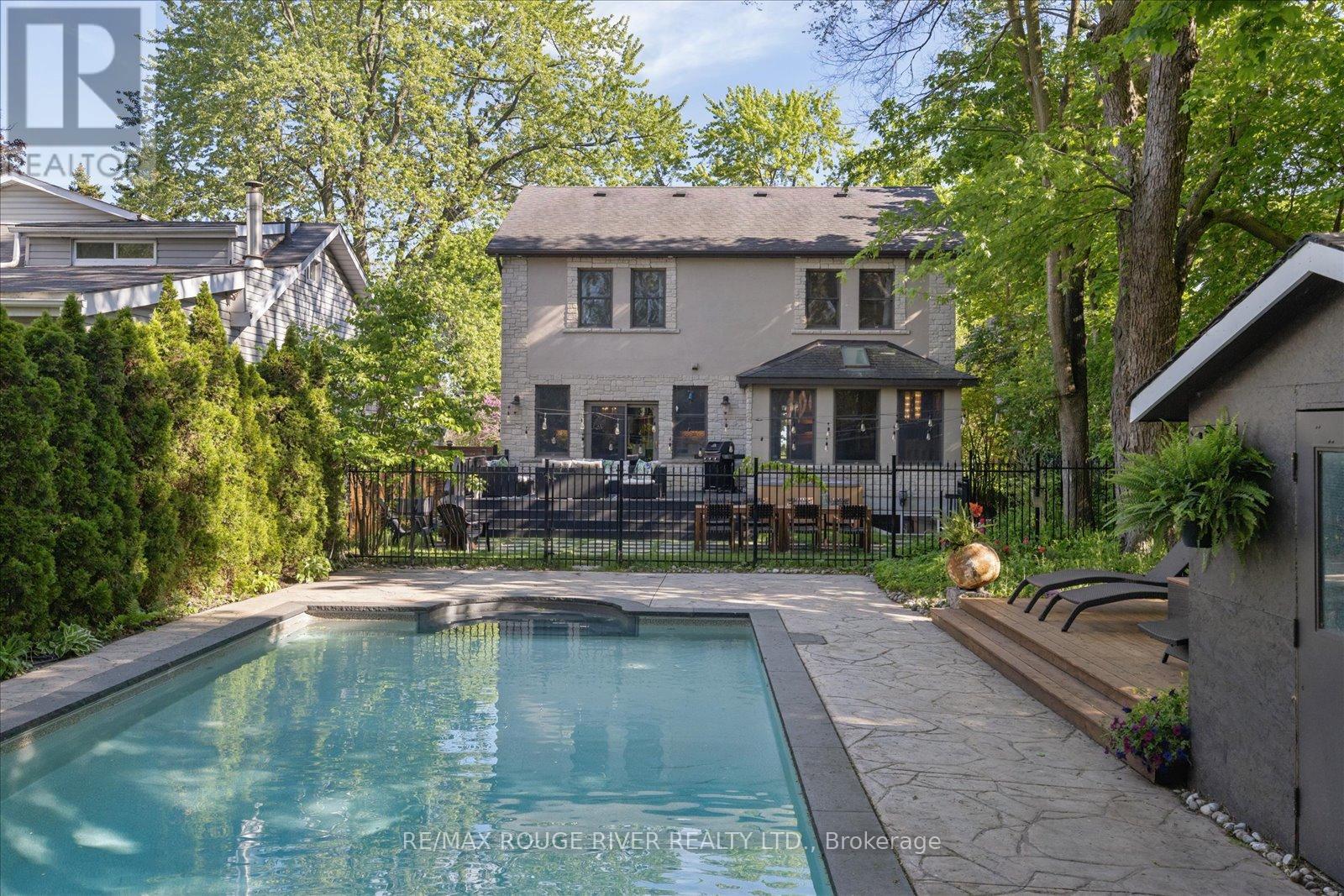 30 SPRINGBANK AVENUE - 45