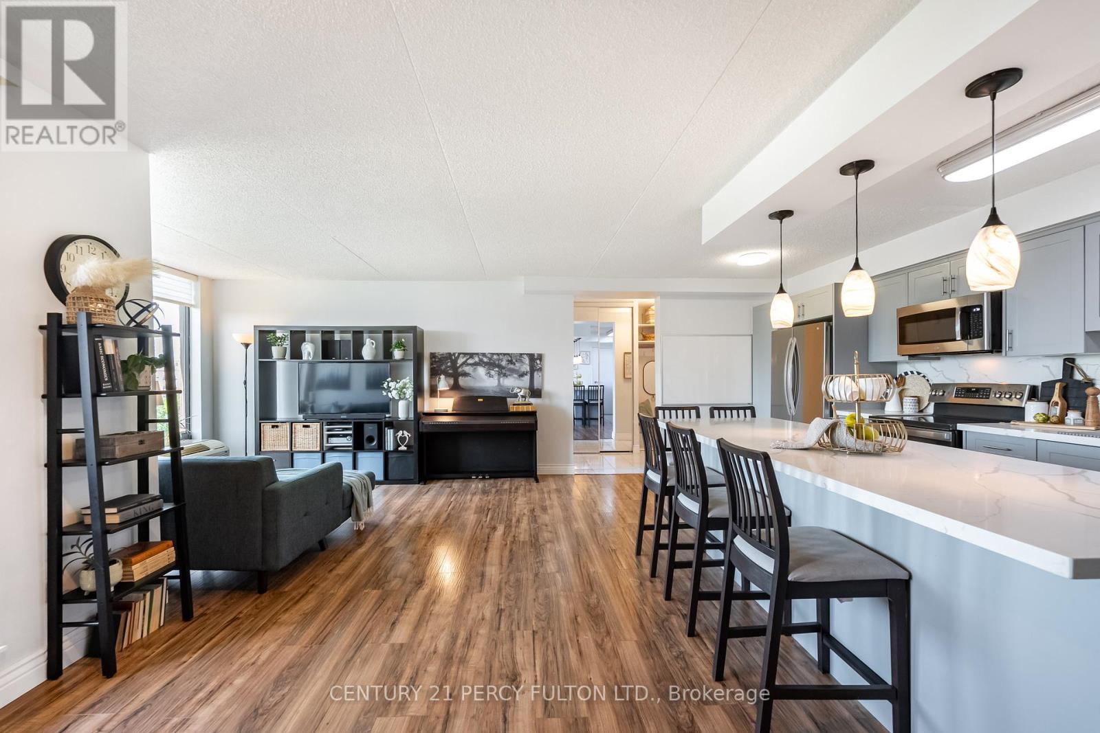 #601 1530 PICKERING PARKWAY - 18