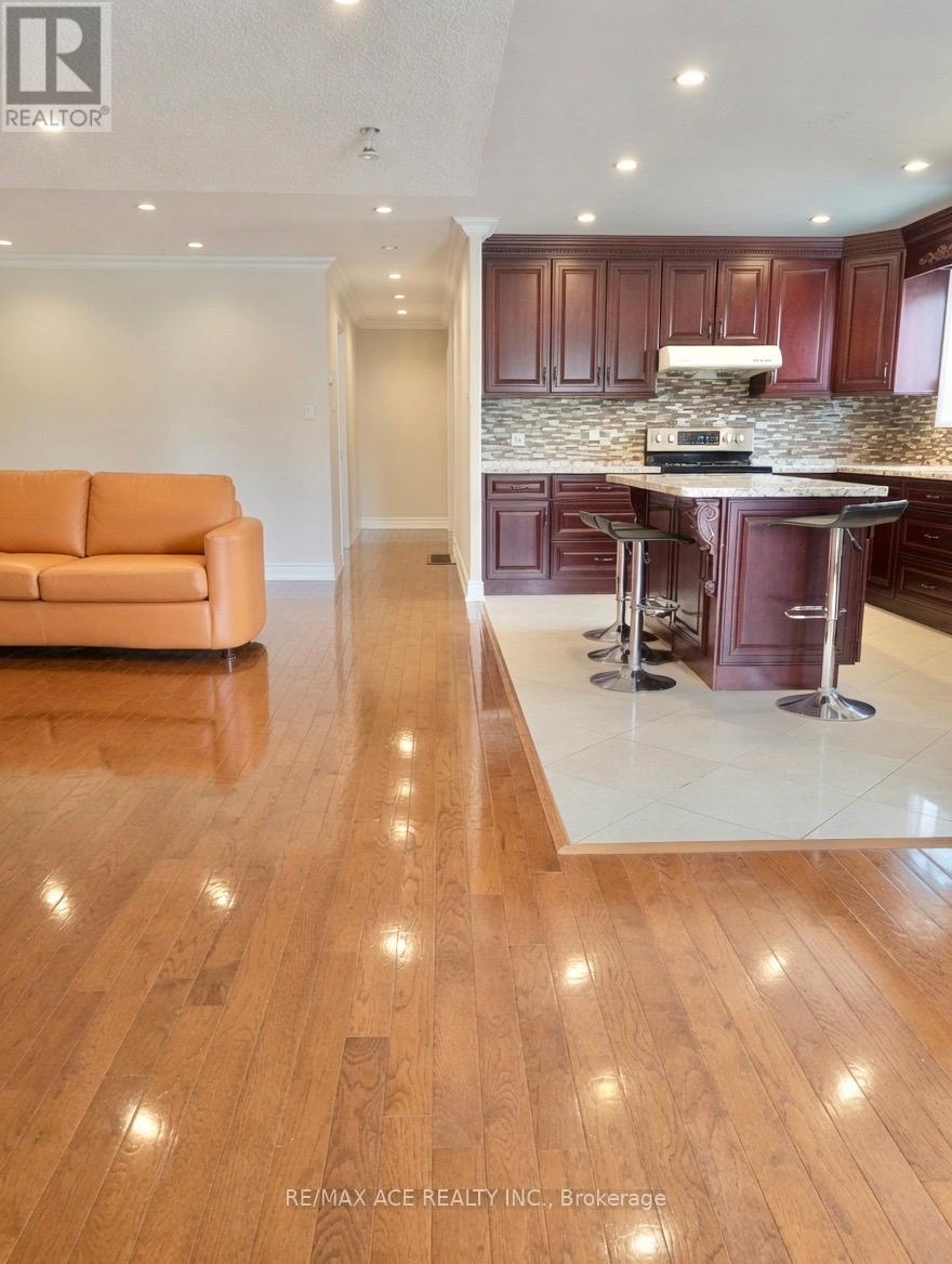 10 PARKDENE COURT - 7