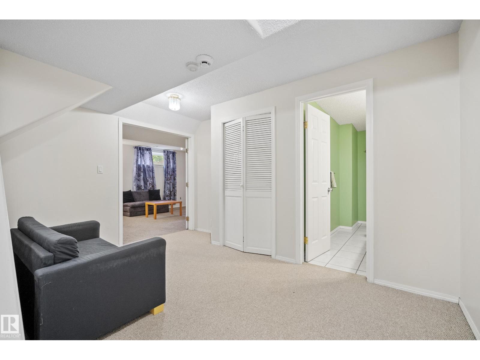 15503 62 ST NW - 35