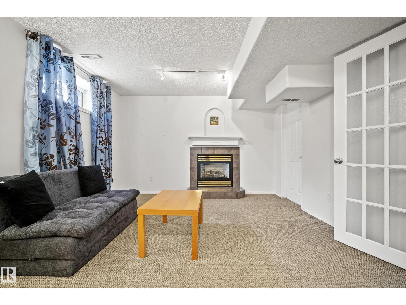 15503 62 ST NW - 38