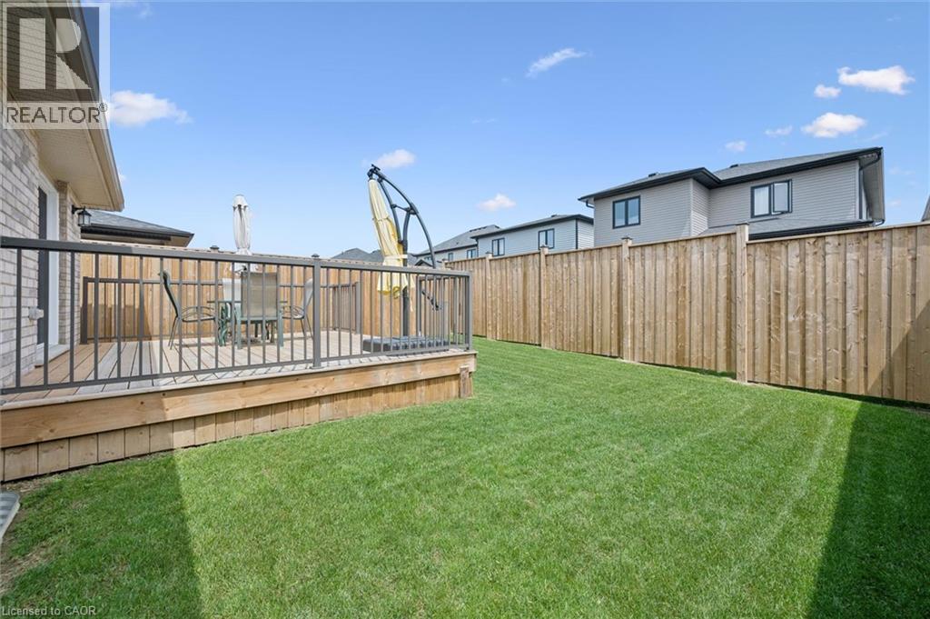 156 WOODBERRY Crescent - 32