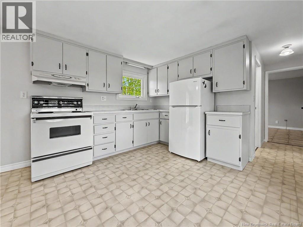 35 Richard Cres - 12
