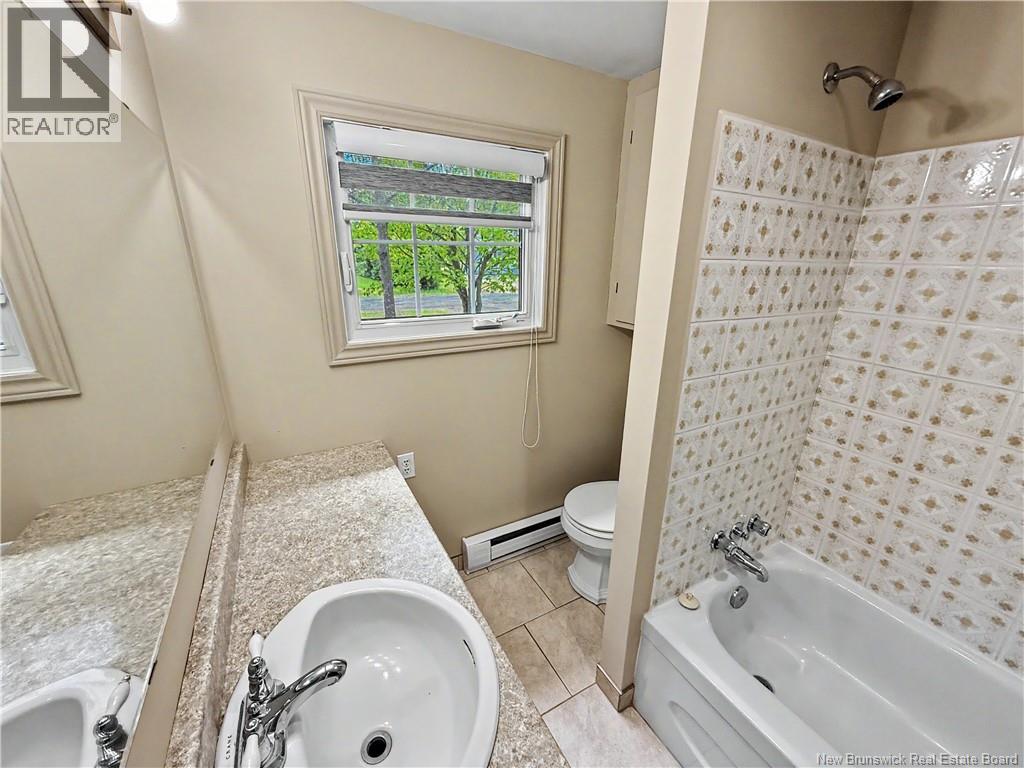 35 Richard Cres - 15
