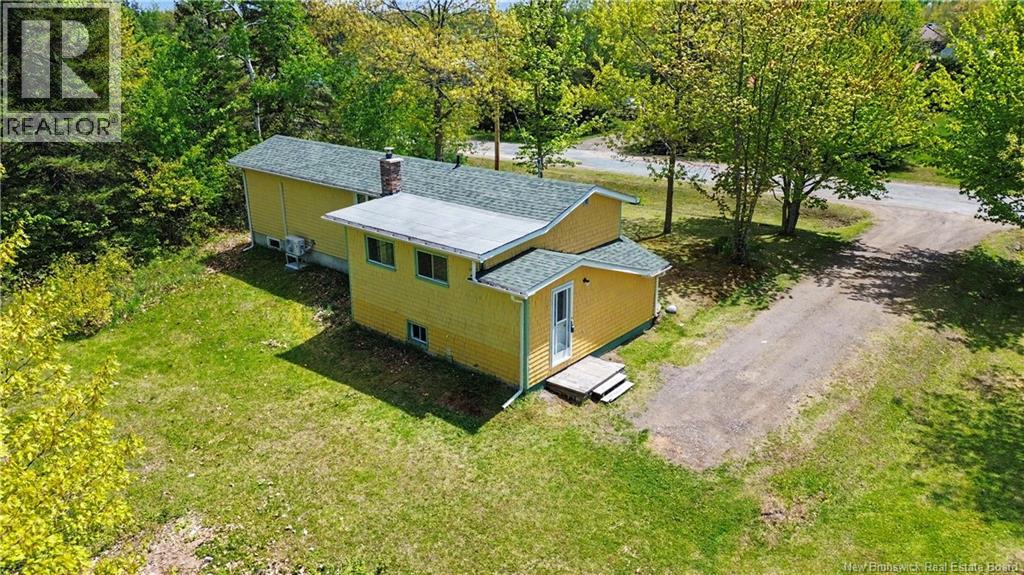 35 Richard Cres - 31
