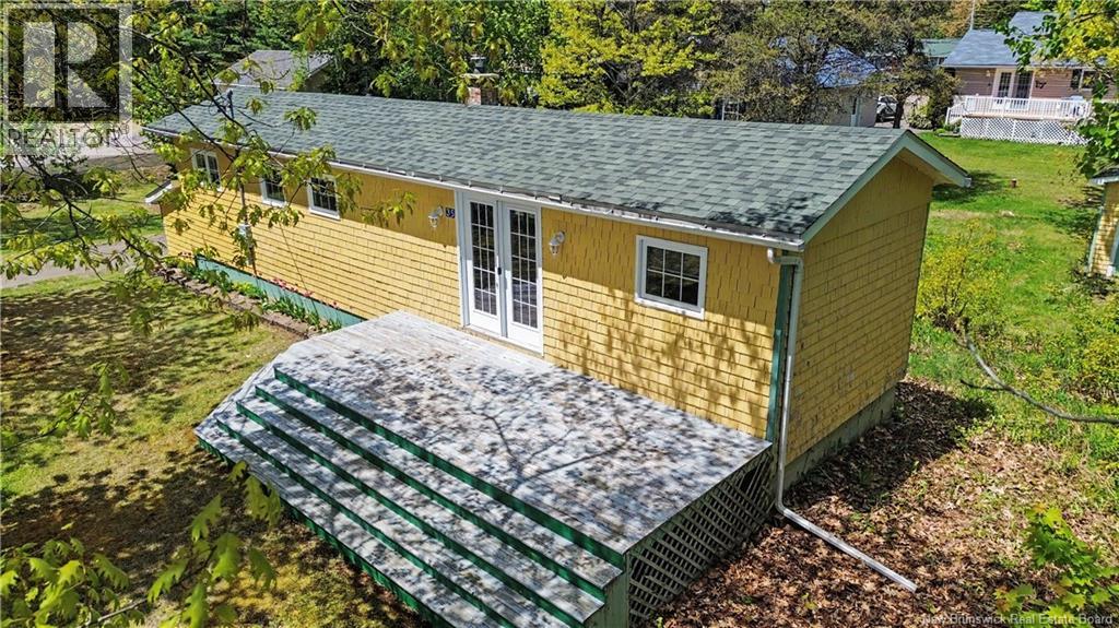35 Richard Cres - 34