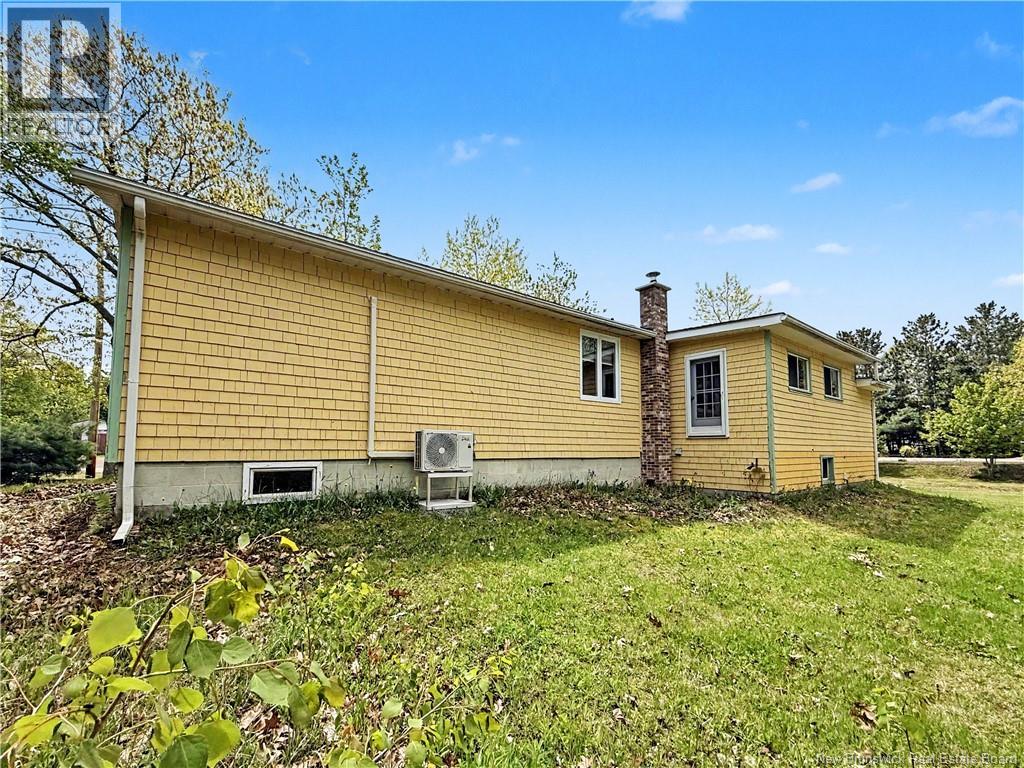 35 Richard Cres - 36