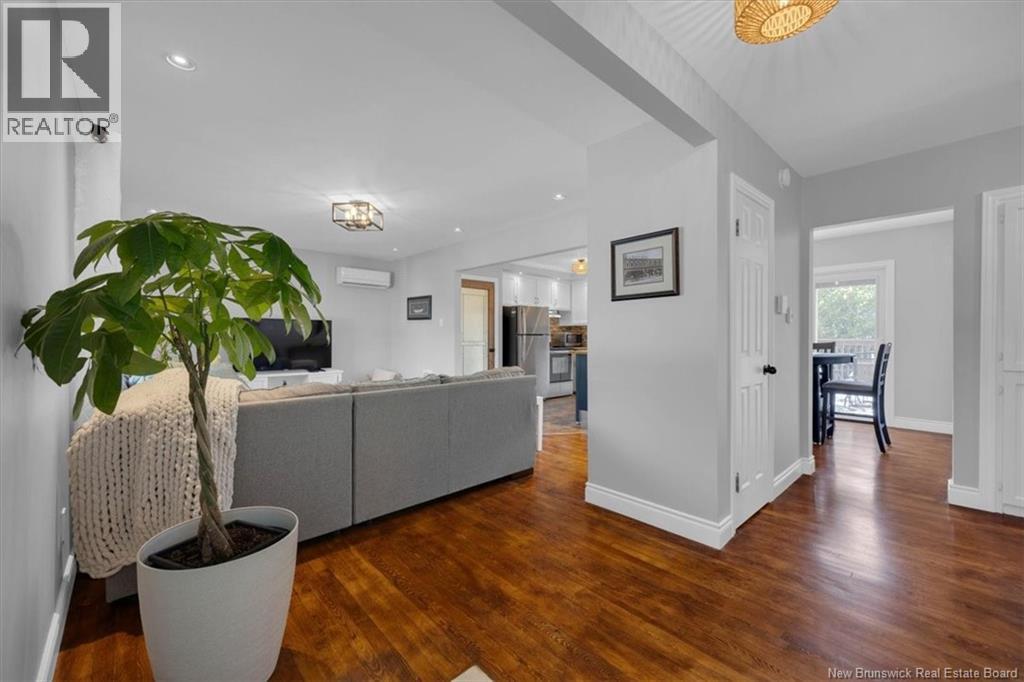 22 Alpine Street - 12