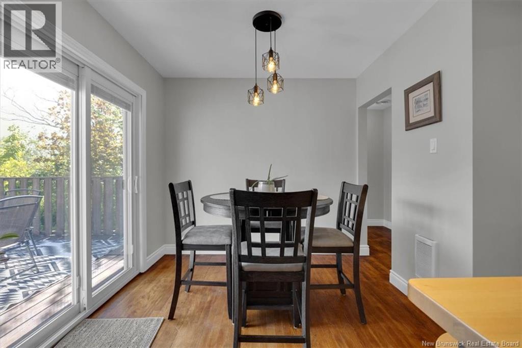 22 Alpine Street - 18