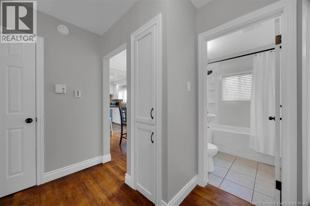 22 Alpine Street - 19
