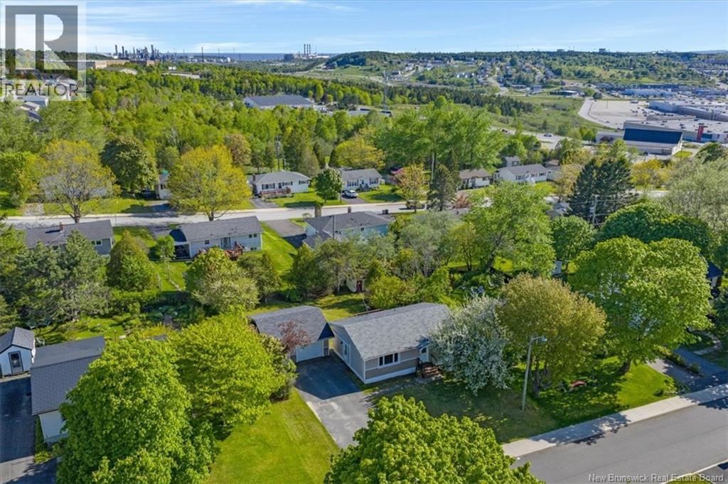 22 Alpine Street - Image 2