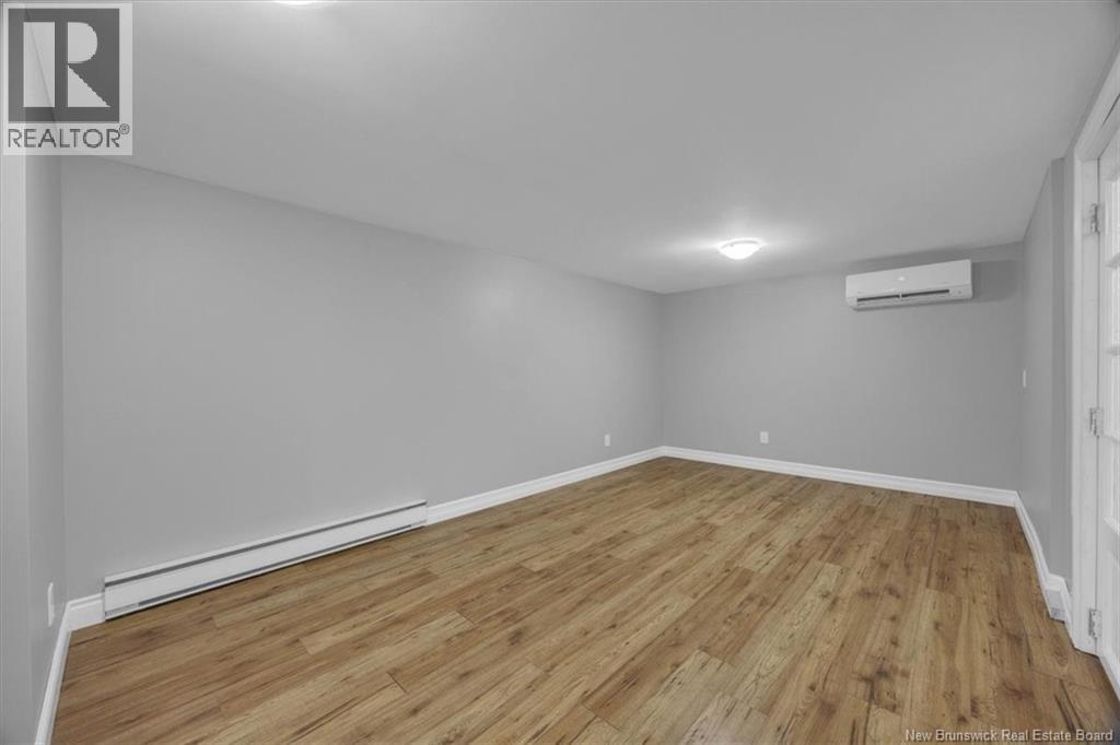 22 Alpine Street - 34