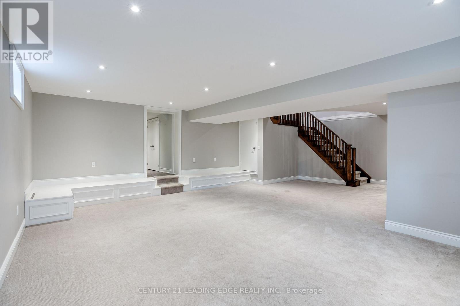 108 ROBINSON STREET - 28