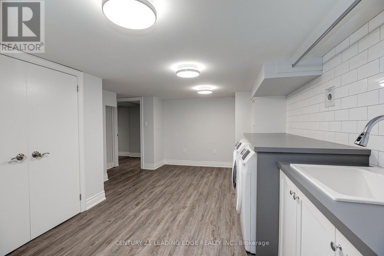 108 ROBINSON STREET - 39