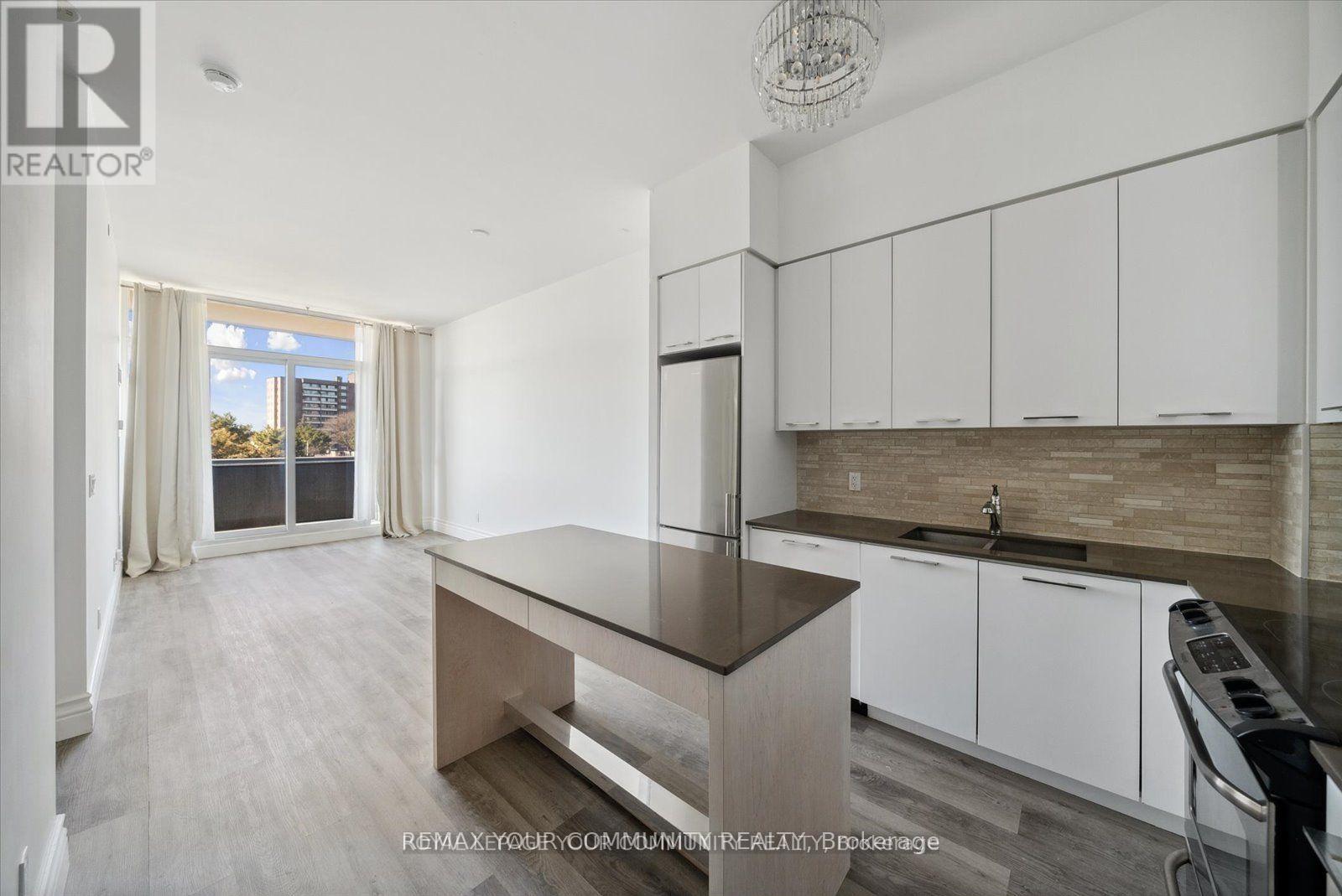 Listing photo of 230 - 9471 YONGE STREET
