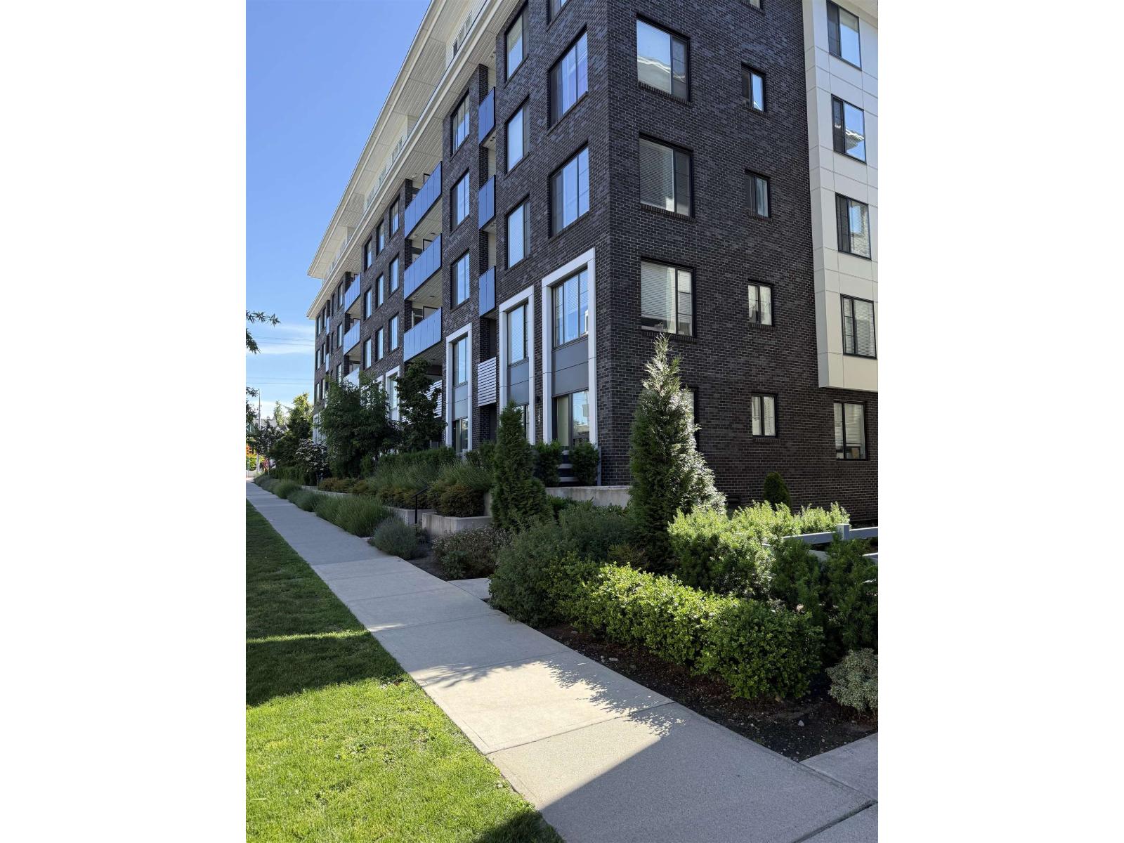 1 Bed, 1 Bath Condo for Rent in Surrey – 308 15848 FRASER HIGHWAY, Surrey – MLS# R3131651 - Image 8