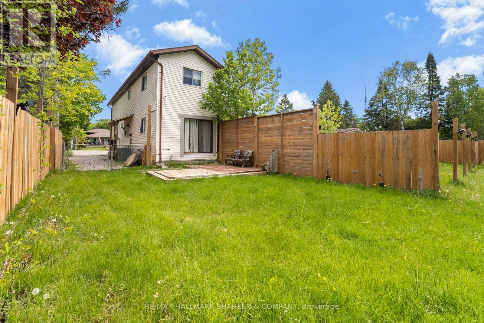 2196 RICHARD STREET - 37