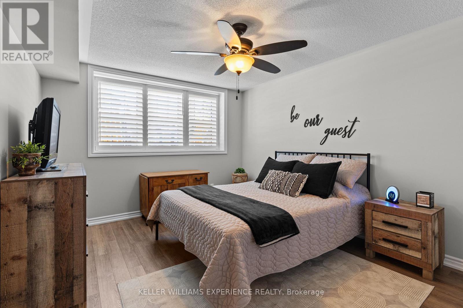 222 LIA DRIVE - 22