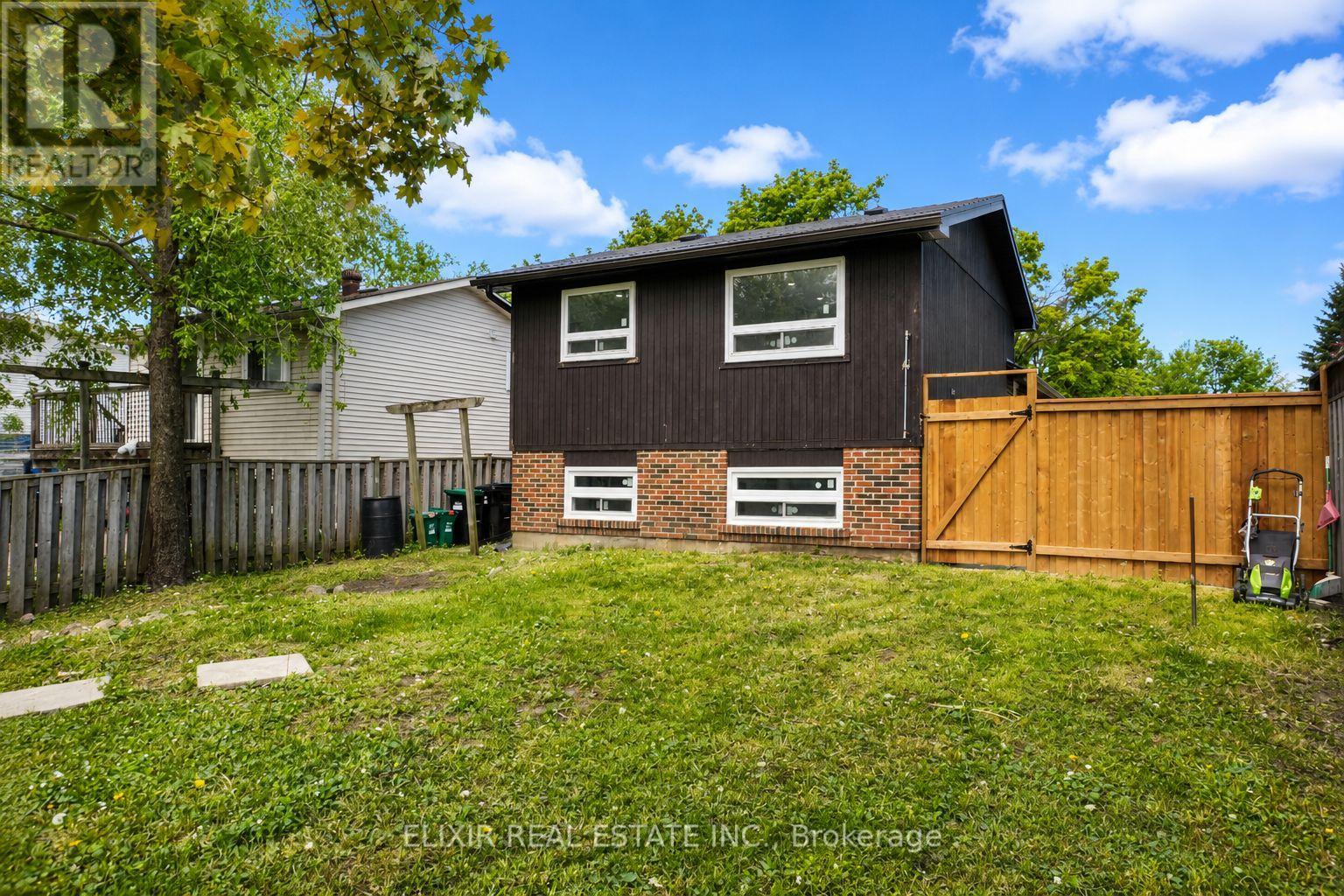 45 AUSTEN LANE - 30
