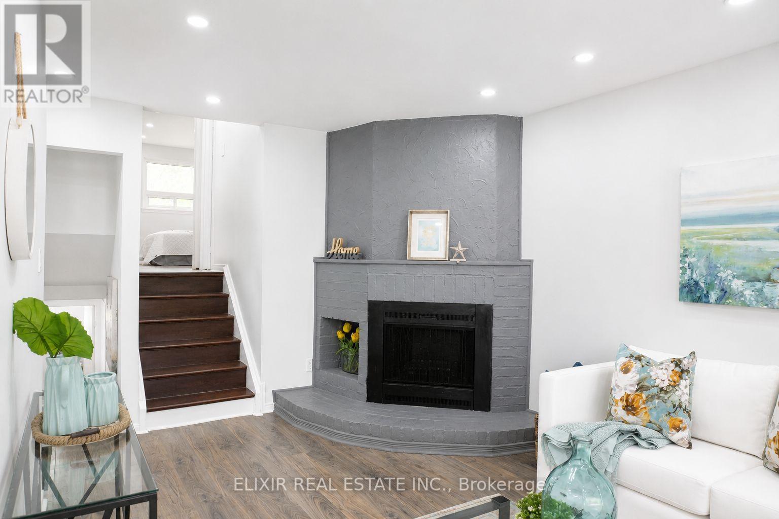 45 AUSTEN LANE - 8