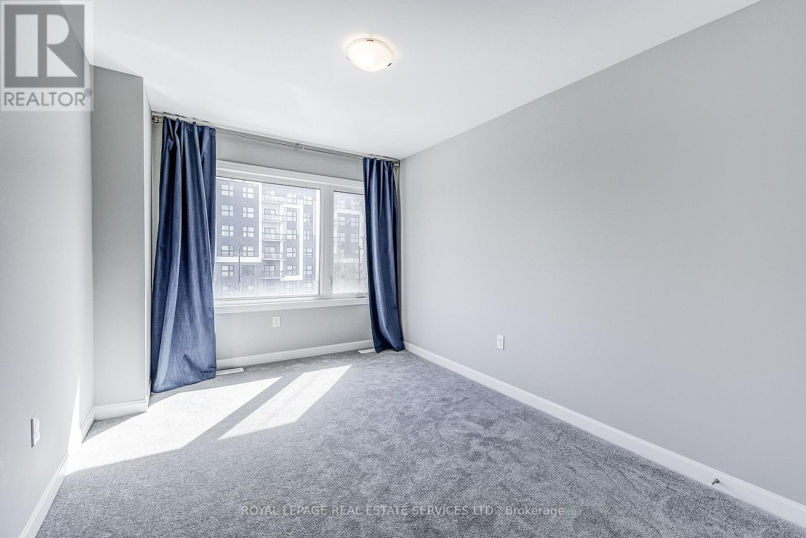 143 GROVEWOOD COMMON - 31