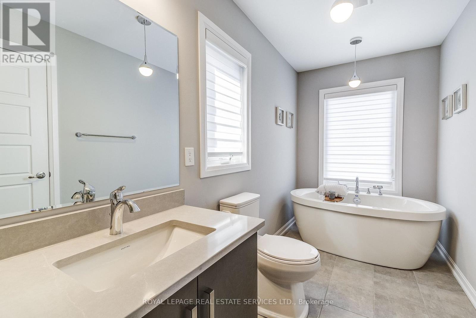 143 GROVEWOOD COMMON - 38