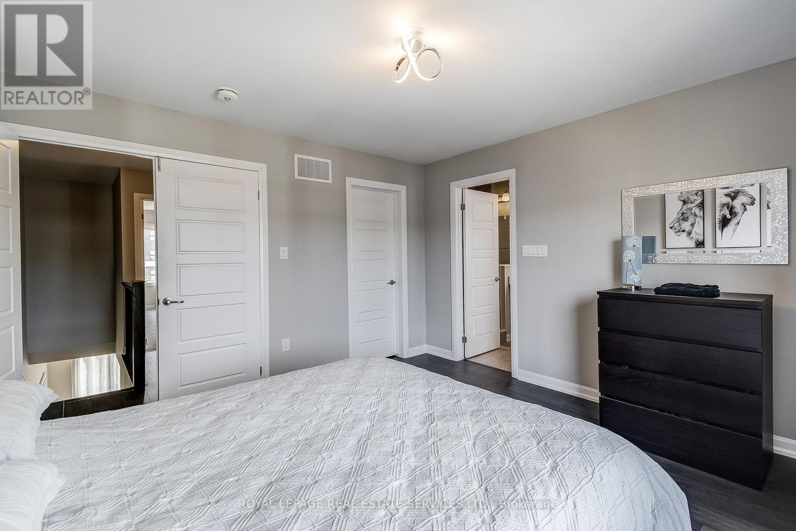 143 GROVEWOOD COMMON - 36