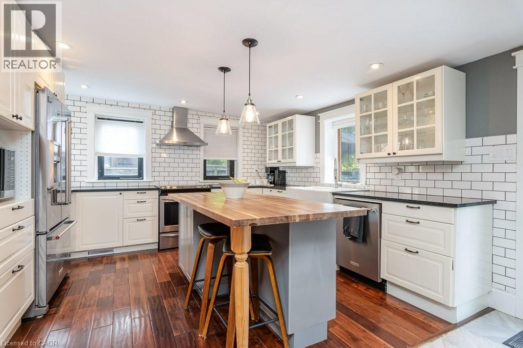 44 KRUG Street - 12