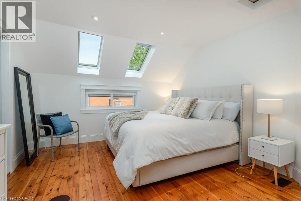 44 KRUG Street - 24