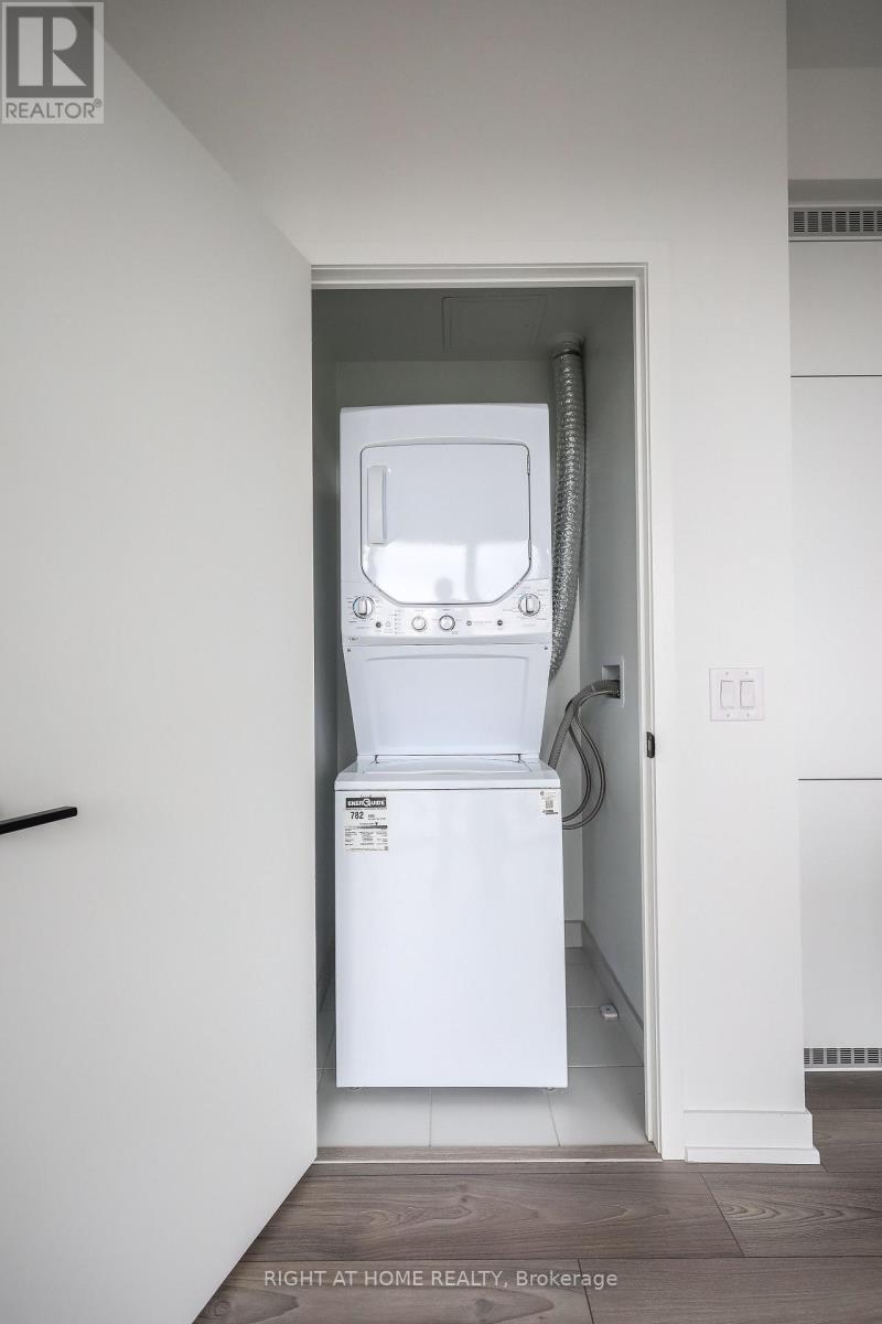 #1608 285 DUFFERIN STREET - 20