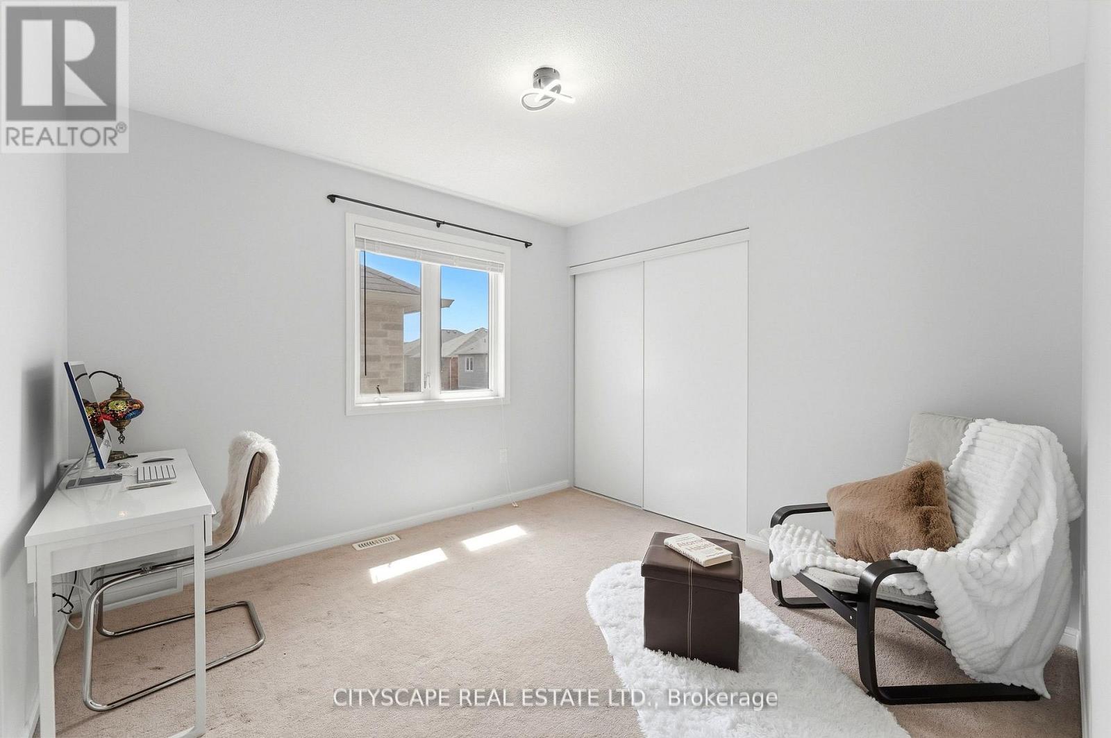 305 GLEAVE TERRACE E - 27