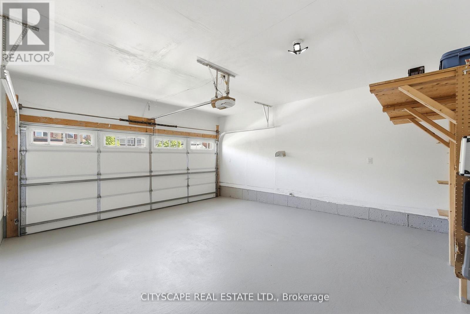 305 GLEAVE TERRACE E - 35