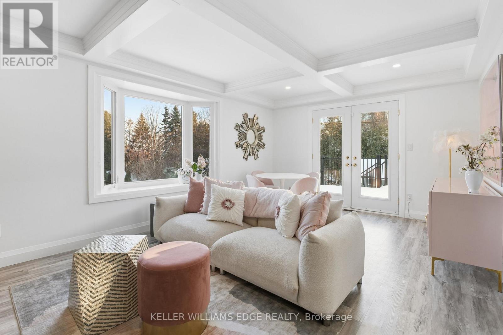 1316 DUNDAS STREET - 30
