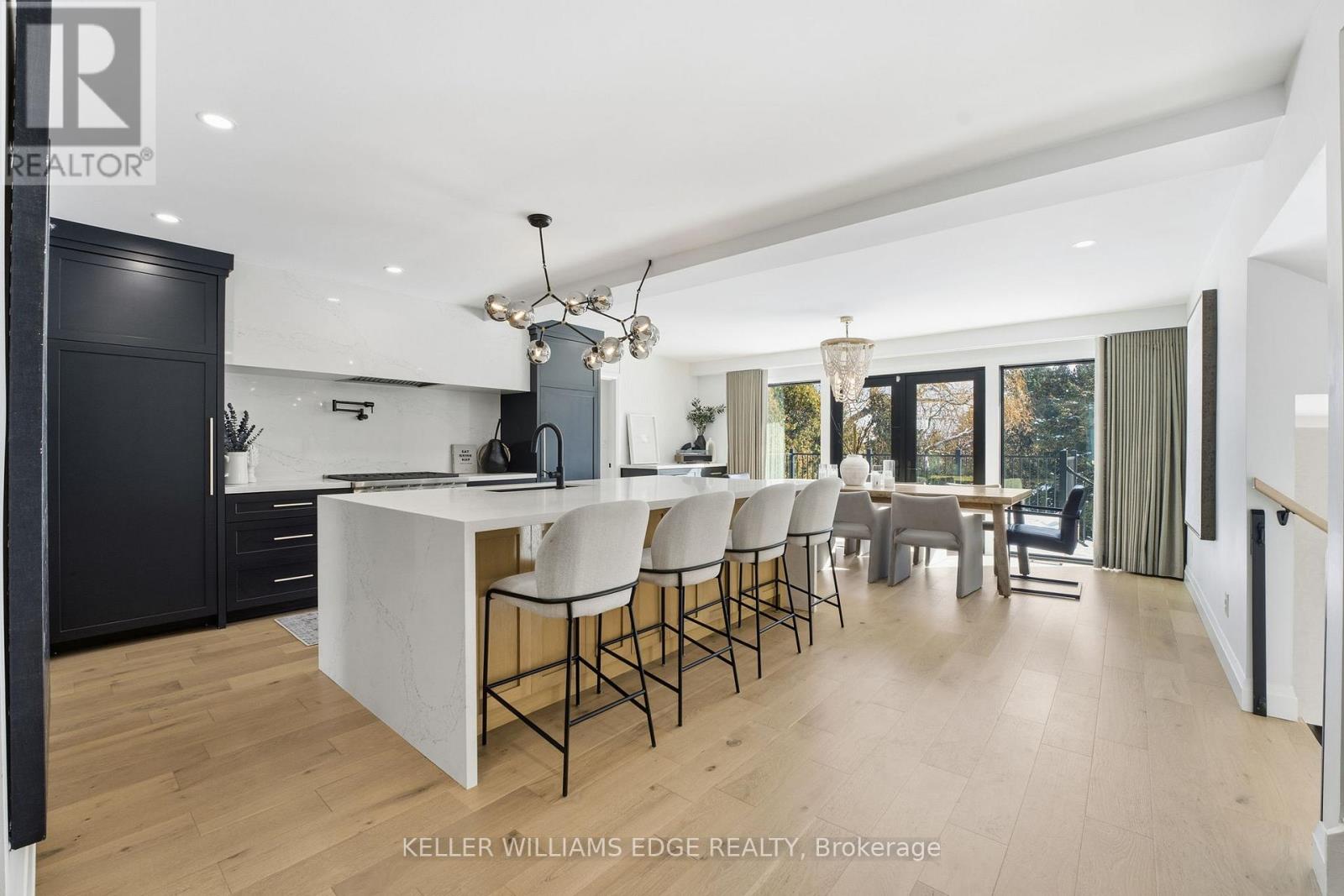 1316 DUNDAS STREET - 7