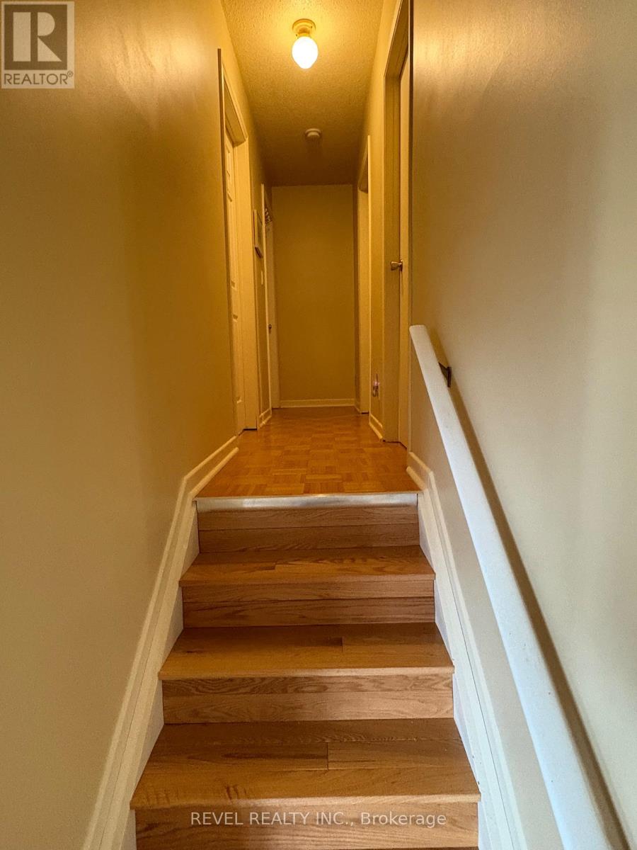 452 ELEVENTH AVENUE - 17