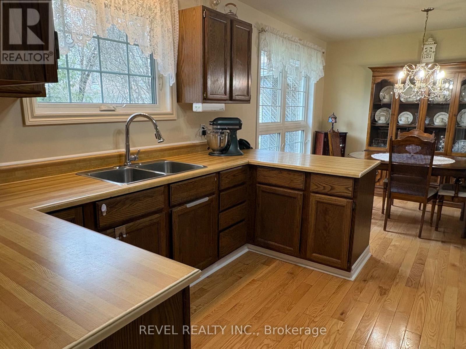 452 ELEVENTH AVENUE - 12