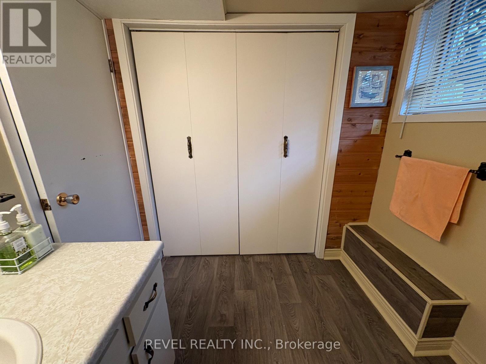 452 ELEVENTH AVENUE - 29