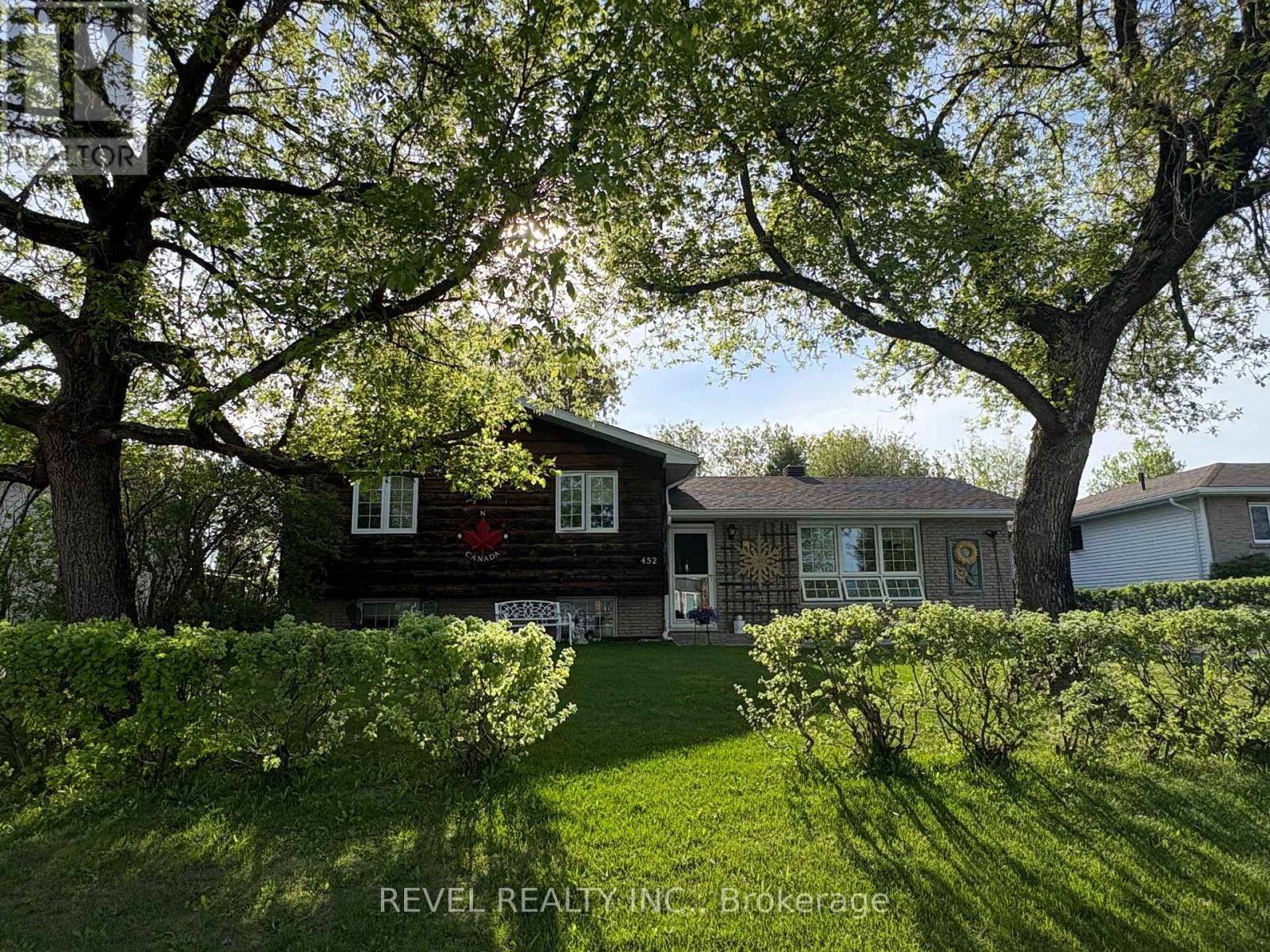 452 ELEVENTH AVENUE - 3