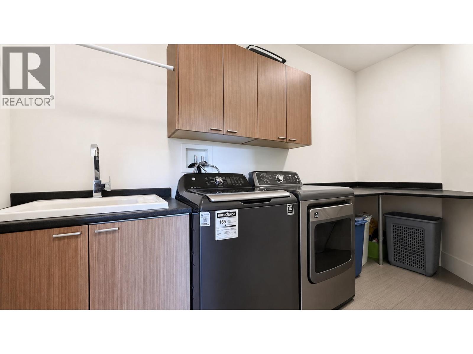 300 LAURIER AVENUE, Port Coquitlam