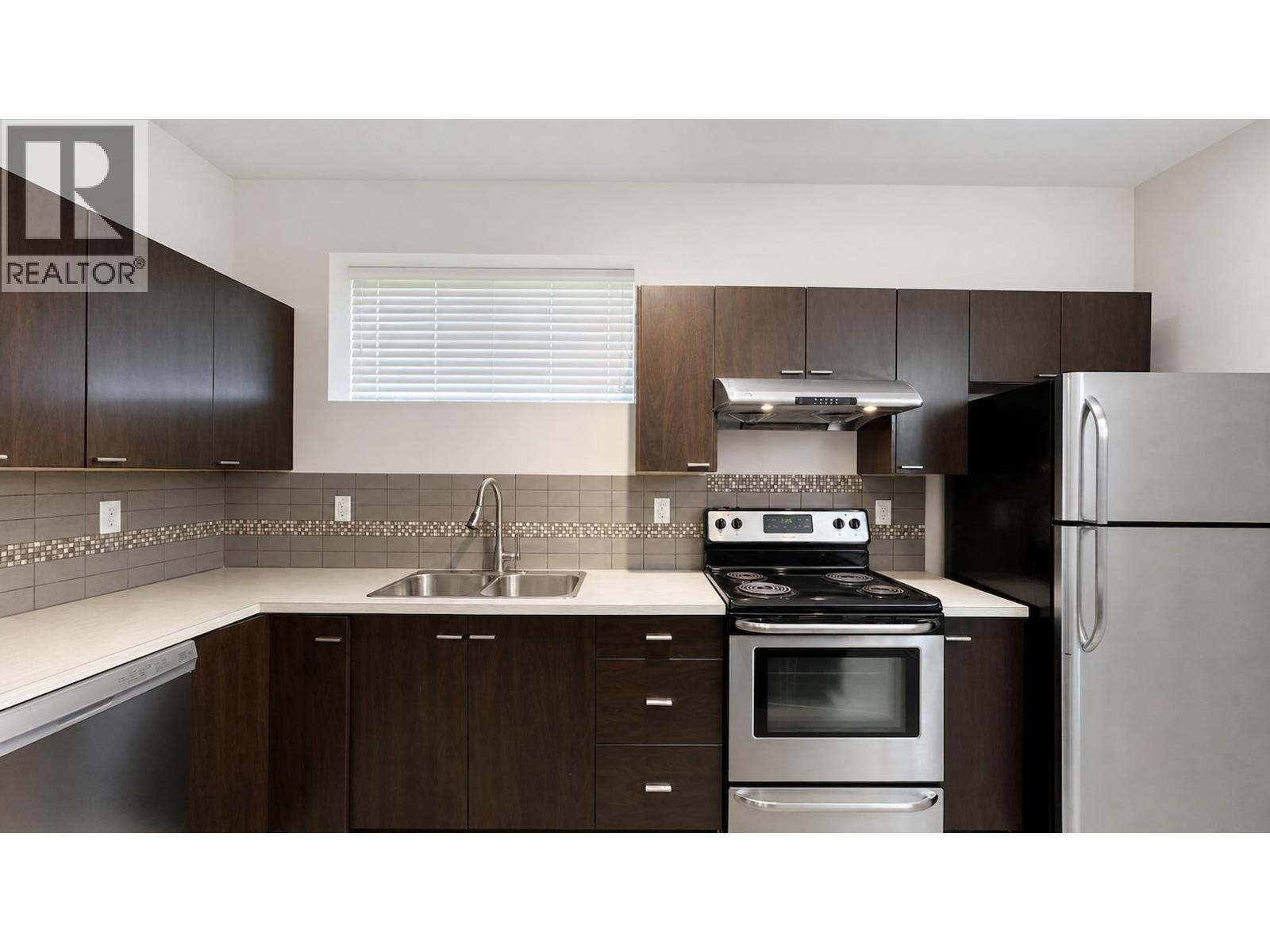 300 LAURIER AVENUE, Port Coquitlam